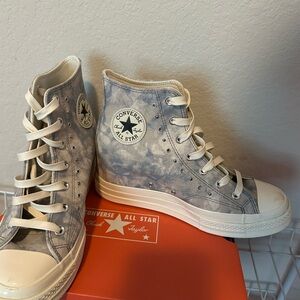 Chuck 70 Wedge HI Converse Women's Tie-Dye High-Top Sneakers - Blue and White